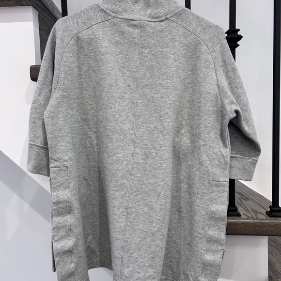 Nike stylish zip up! - Picture 2 of 2